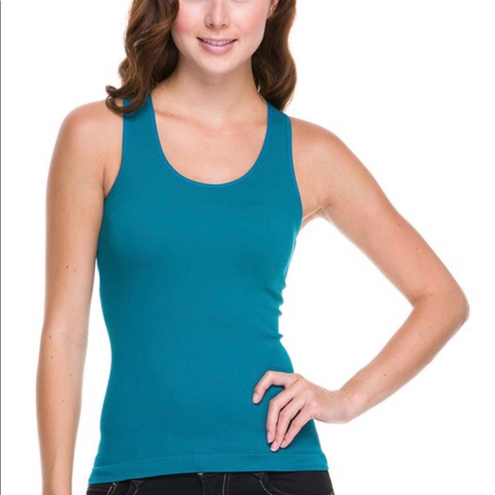 “RACERBACK” in Turquoise